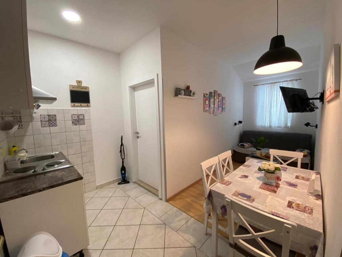Apartmani Mare Baška Voda Kültér fotó