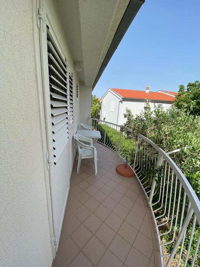 Apartmani Mare Baška Voda Kültér fotó