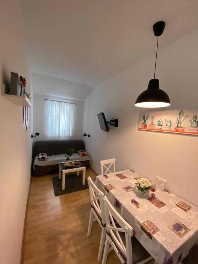 Apartmani Mare Baška Voda Kültér fotó
