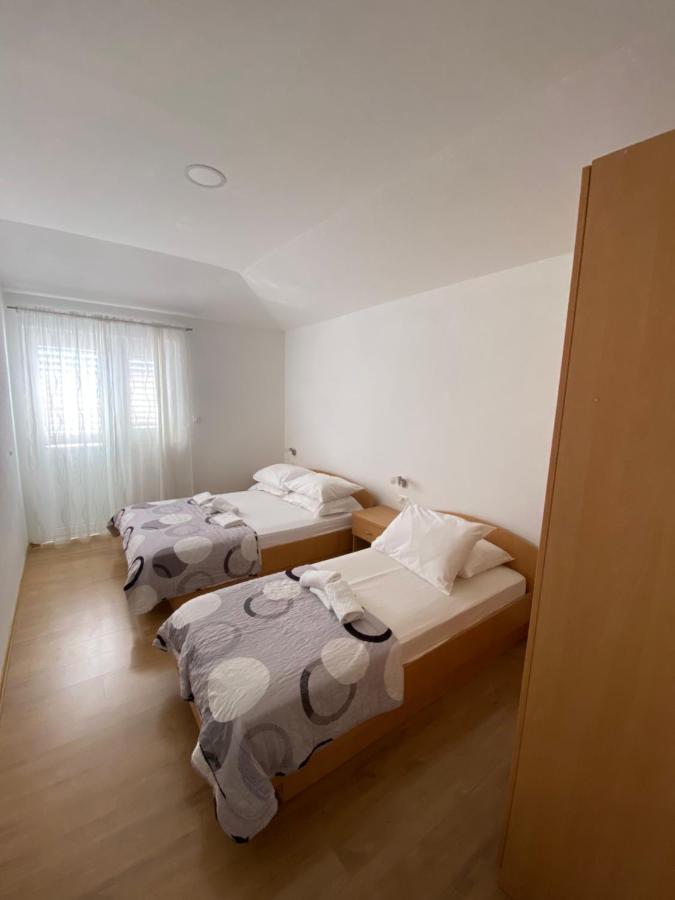 Apartmani Mare Baška Voda Kültér fotó