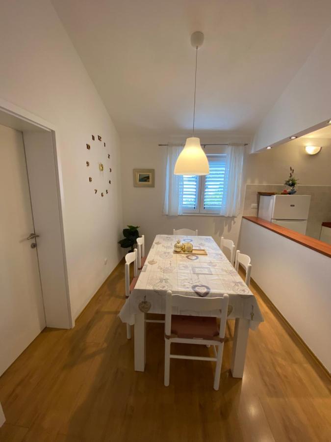 Apartmani Mare Baška Voda Kültér fotó